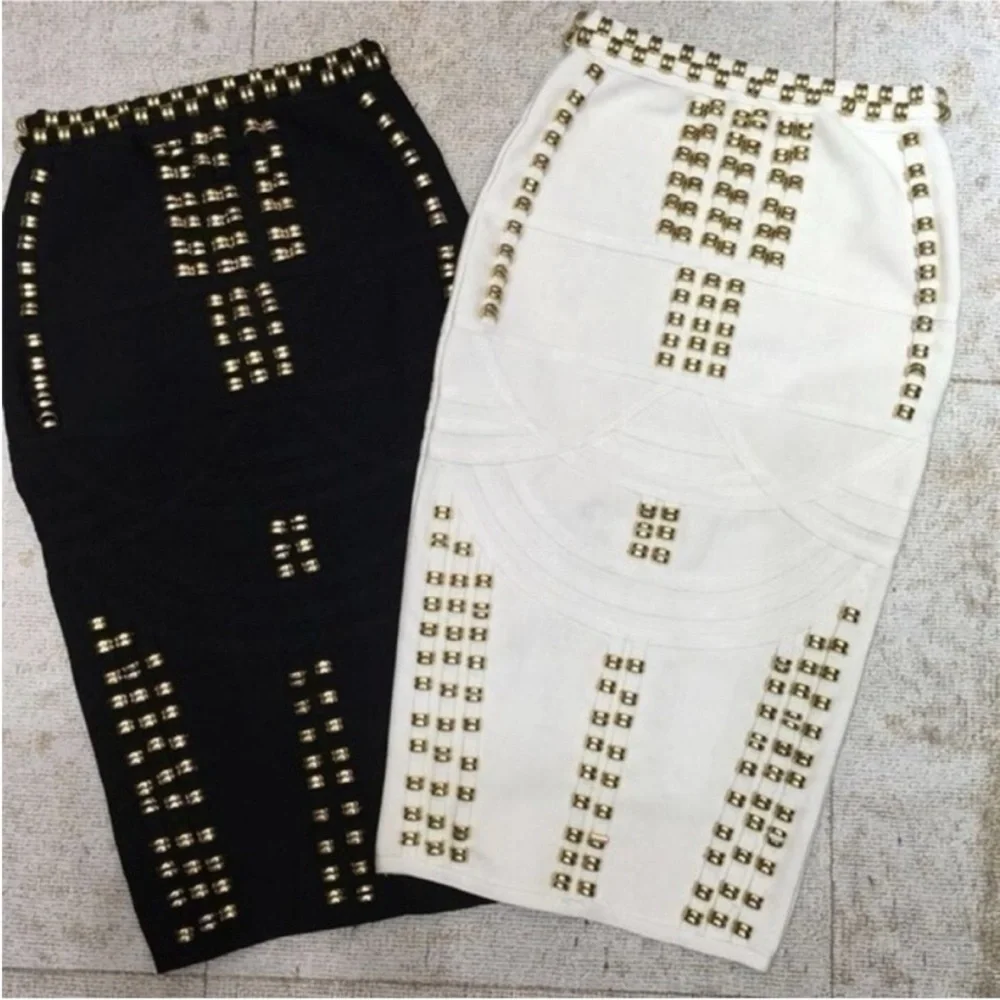 Chic Black Embellished Pencil Skirt
